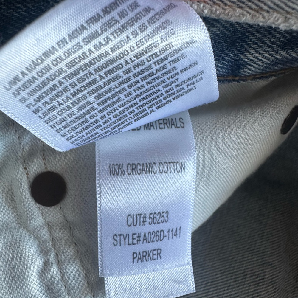 Agolde Women's Light Blue Distressed Parker Shorts size 28 - Picture 6 of 9